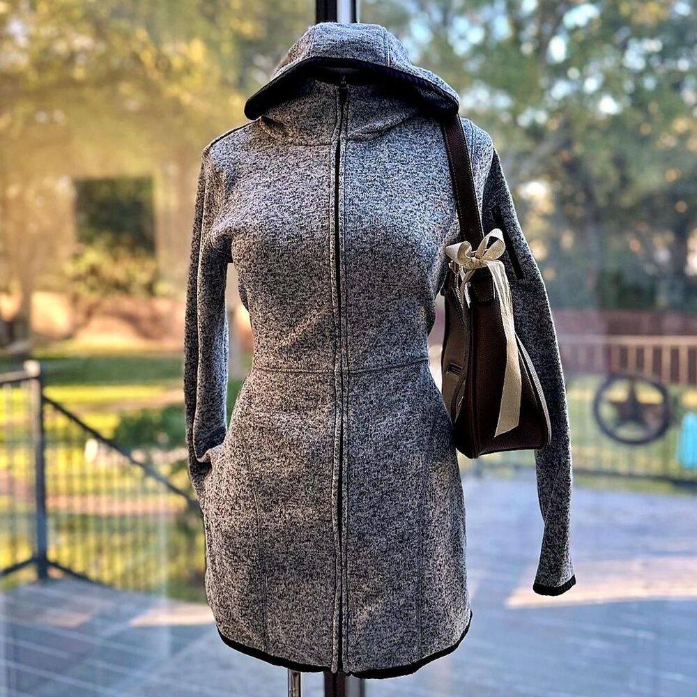 Tek-gear Women's Grey and Black Top